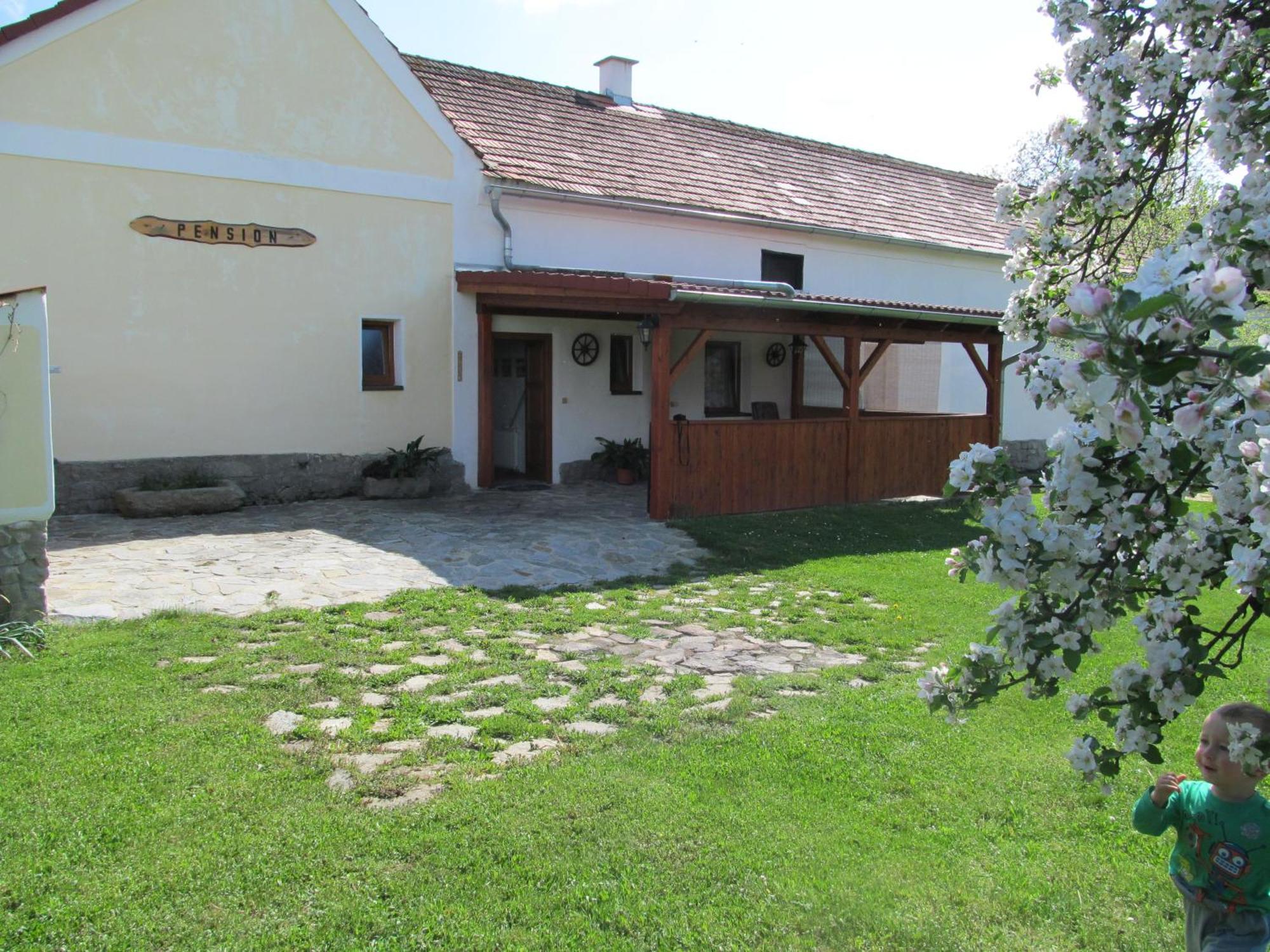 Pension Otevek Trhove Sviny Exterior photo